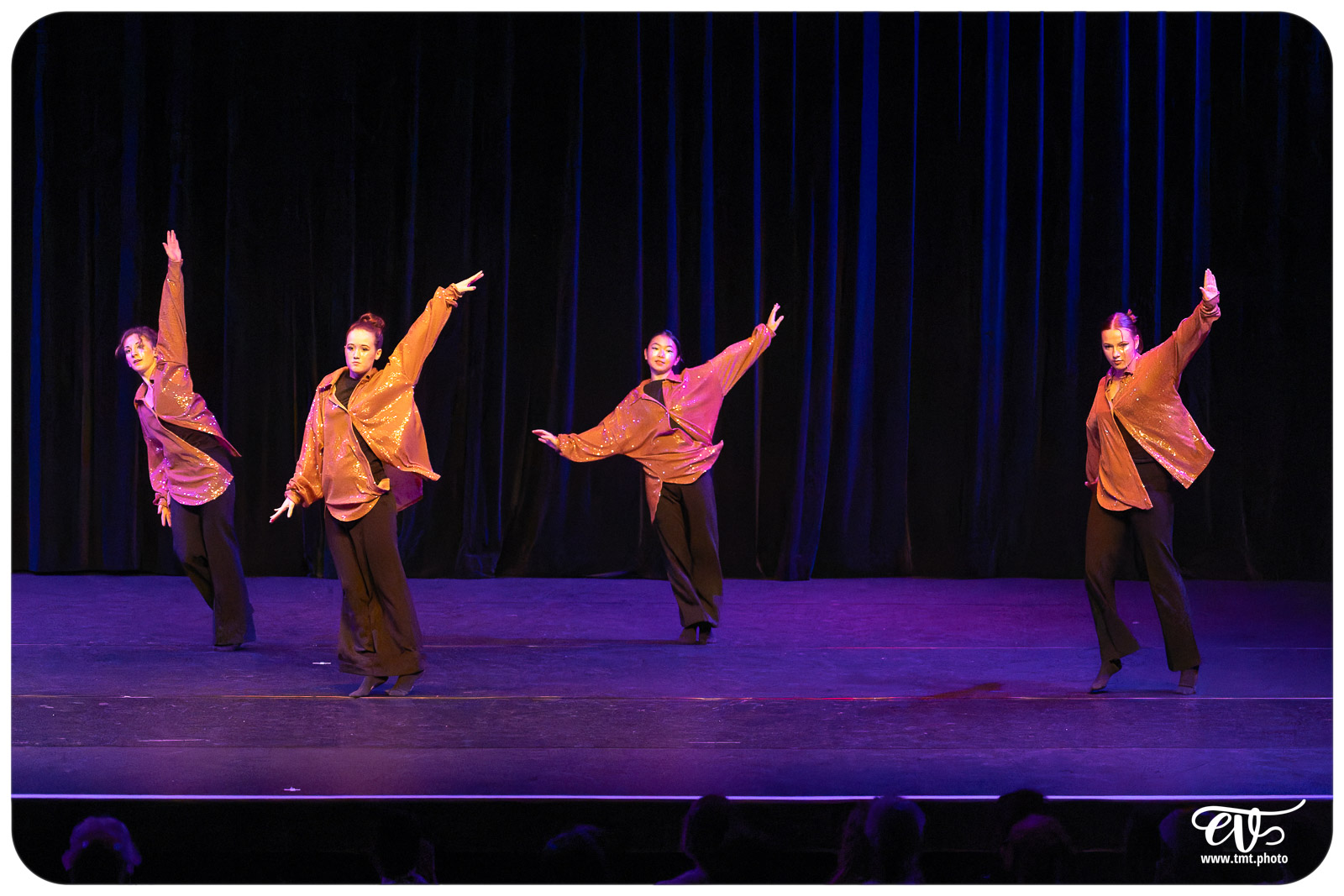 ECOLE DE DANSE CÉCILE ADAMOW